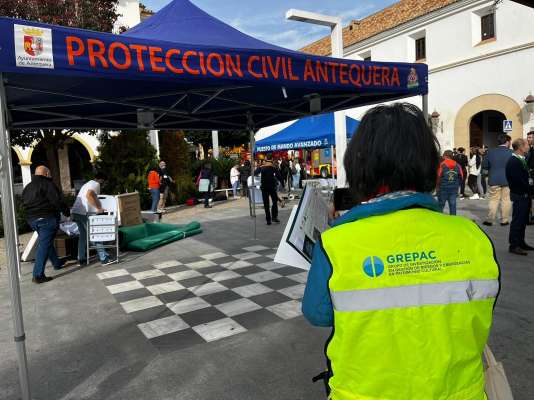 16/11/2023. El GREPAC participa en el simulacro de emergencias (terremoto y posterior incendio) en el Real Monasterio de San Zoilo de Antequera (Málaga)